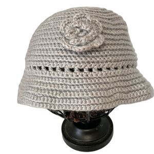 Crochet Foldable Flower Cloche Hat Gray with Flower Womens Small